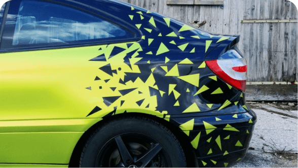 Czytelność i prostota projektu oklejania samochodu